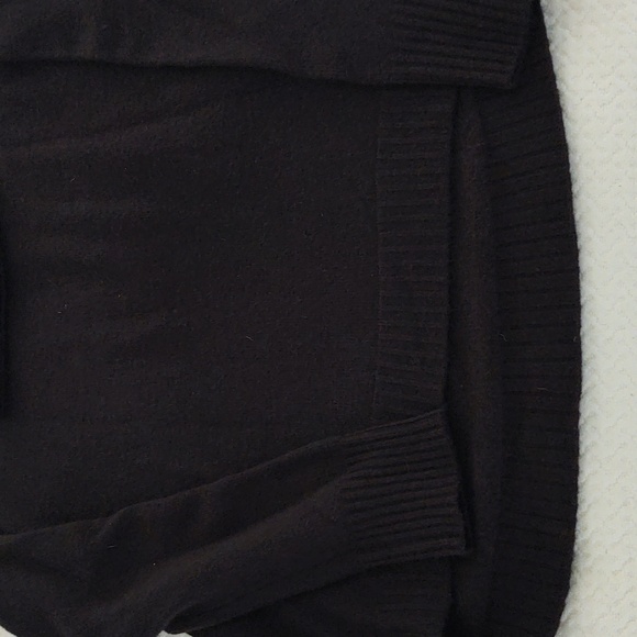 Black J Crew turtleneck sweater - Picture 4 of 9